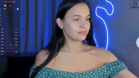 Mia online show from February 4, 2025, 12:00 pm