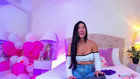 mia montess online show from April 10, 2026, 1:27 pm