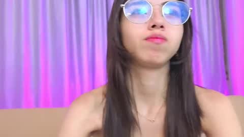 Snapshot of mia_naive chatting on February 28, 2026, 12:06 pm Mia online show from February 28, 2026, 12:06 pm