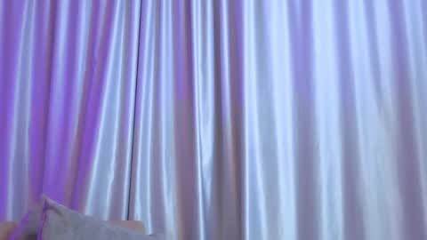 Snapshot of mia_naive chatting on April 24, 2026, 11:34 am Mia online show from April 24, 2026, 11:34 am