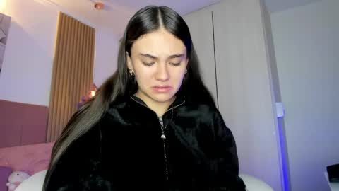 Snapshot of mia_nevaeh chatting on April 18, 2026, 7:58 pm Mia Nevaeh - follow me online show from April 18, 2026, 7:58 pm