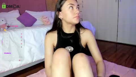 Snapshot of mia_nevaeh chatting on June 9, 2026, 8:31 pm Mia Nevaeh - follow me online show from June 9, 2026, 8:31 pm