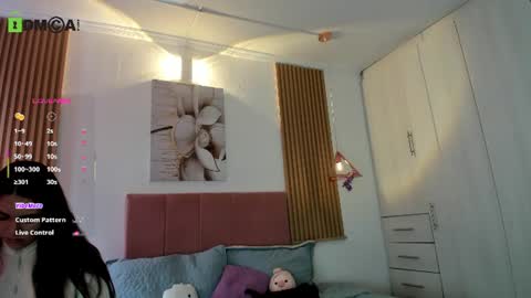 Snapshot of mia_nevaeh chatting on June 20, 2026, 8:11 pm Mia Nevaeh - follow me online show from June 20, 2026, 8:11 pm