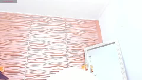 Mariana online show from February 9, 2025, 6:47 pm