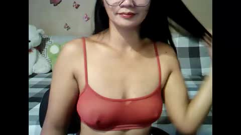 mia_rein online show from February 14, 2026, 2:41 am
