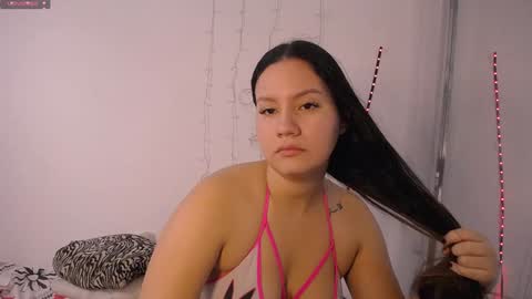 mia reys online show from December 16, 2024, 12:38 pm