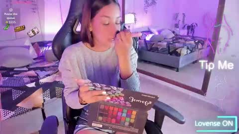 mia rousse25 online show from March 21, 2026, 3:48 pm