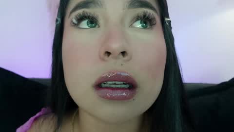 Snapshot of mia_roux1 chatting on May 23, 2026, 11:20 pm Mia online show from May 23, 2026, 11:20 pm