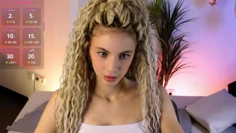 Snapshot of mia_silk chatting on October 30, 2025, 6:26 am Mia online show from October 30, 2025, 6:26 am