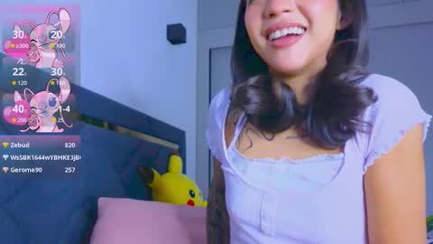 Mia online show from October 11, 2025, 7:23 pm