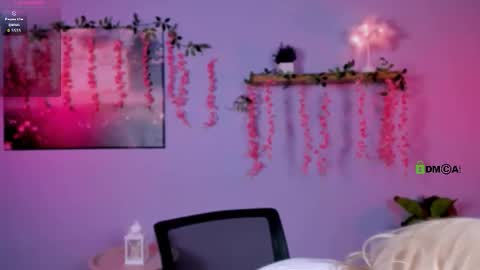 mia_starrr_ online show from January 15, 2026, 10:09 am