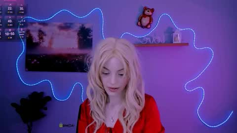 mia_starrr_ online show from March 3, 2026, 8:37 pm