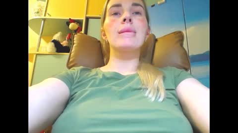 Mia. online show from April 12, 2026, 7:30 pm