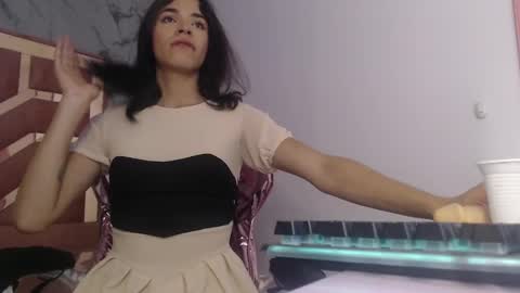 mia_swift_ch online show from September 23, 2025, 4:15 am