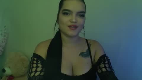 Snapshot of mia_thopsom chatting on February 7, 2026, 3:05 pm mia_thopsom online show from February 7, 2026, 3:05 pm