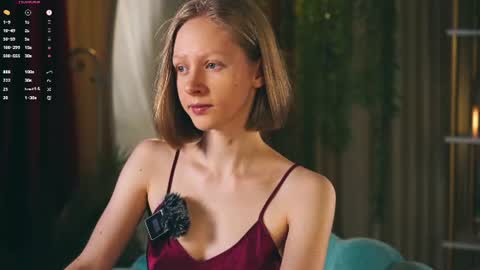 Snapshot of mia_vebes chatting on June 12, 2026, 12:04 pm Mia online show from June 12, 2026, 12:04 pm