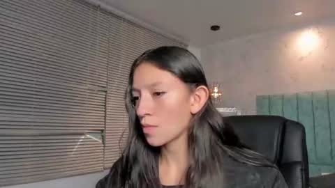 Snapshot of mia_velmont chatting on July 18, 2026, 3:11 am Miaaa online show from July 18, 2026, 3:11 am