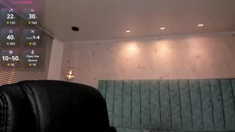 Snapshot of mia_velmont chatting on July 24, 2026, 2:31 am Miaaa online show from July 24, 2026, 2:31 am
