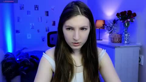 Mia online show from February 6, 2026, 10:18 am