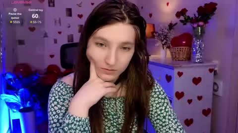 Mia online show from February 18, 2026, 10:33 am