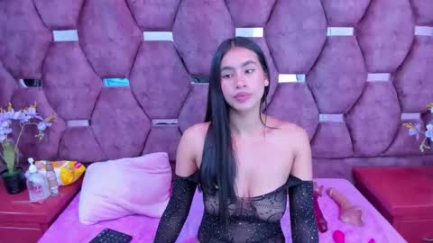 miaa_davis_ online show from November 26, 2025, 3:07 am