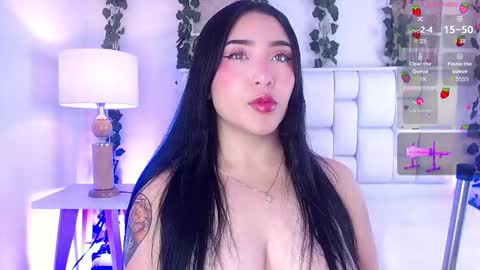 Snapshot of miaa_gh1 chatting on September 12, 2025, 11:54 am Mia online show from September 12, 2025, 11:54 am