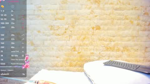 Miaa  online show from December 16, 2024, 11:18 pm