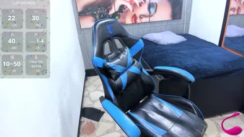       online show from October 22, 2025, 2:06 pm