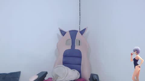 Mia online show from January 6, 2025, 6:52 pm