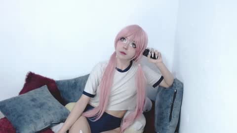 Mia online show from February 7, 2025, 1:47 am