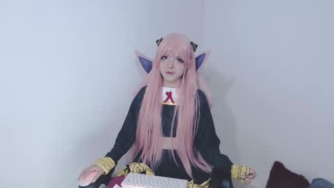 Mia online show from February 15, 2025, 3:06 pm