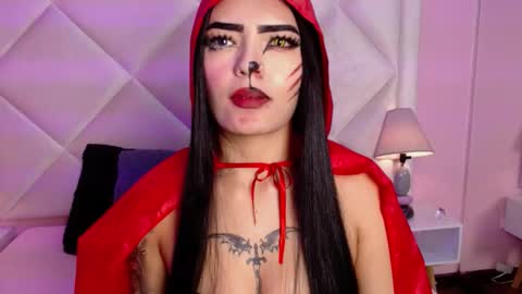 Snapshot of miaasmiith_ chatting on October 31, 2025, 1:01 pm Alexandra online show from October 31, 2025, 1:01 pm