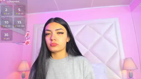 Snapshot of miaasmiith_ chatting on February 19, 2026, 11:06 am Alexandra online show from February 19, 2026, 11:06 am