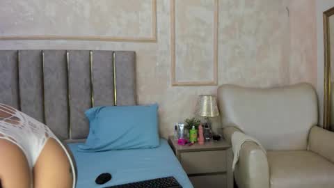 Miaasummer online show from March 19, 2026, 11:36 am