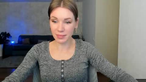 Snapshot of miababy14 chatting on May 11, 2026, 4:40 am Mia online show from May 11, 2026, 4:40 am