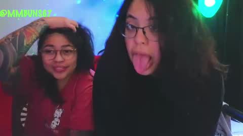 Snapshot of miacanela_xo chatting on October 9, 2025, 2:31 am Mia online show from October 9, 2025, 2:31 am