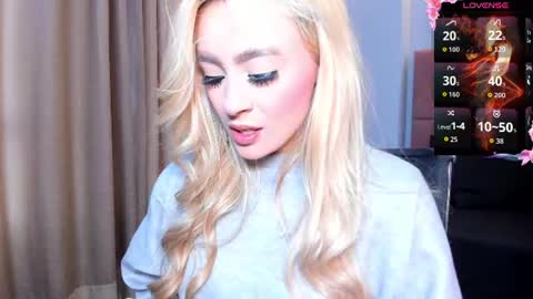 Snapshot of miacarperrlux chatting on June 13, 2026, 9:46 pm MiaCarper online show from June 13, 2026, 9:46 pm