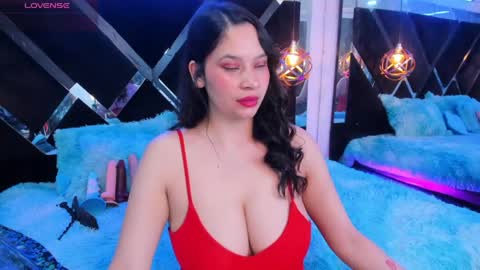 Snapshot of miacharloth chatting on May 30, 2026, 2:52 am Mia online show from May 30, 2026, 2:52 am