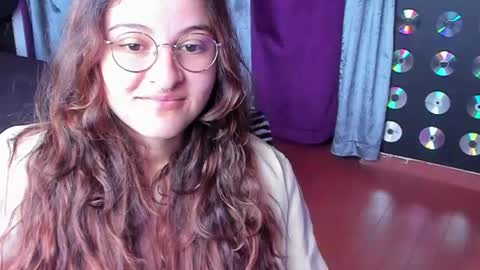 Mia online show from May 18, 2026, 4:24 pm