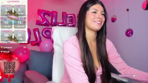 Snapshot of miadlucca chatting on February 7, 2025, 2:08 am Mia online show from February 7, 2025, 2:08 am