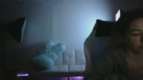 miaellababy online show from March 27, 2026, 3:56 am