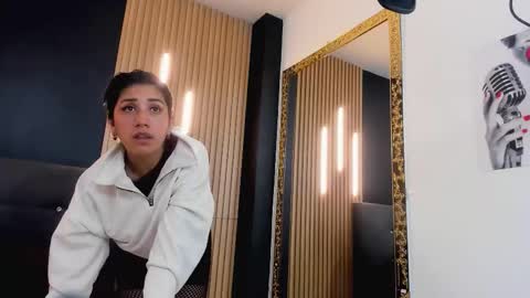 Mia Carter  Schedule 800 - 1430 gtm-5 online show from February 5, 2026, 2:16 am