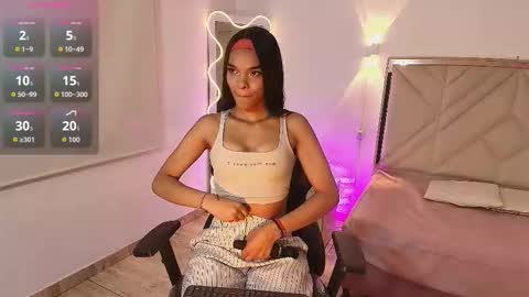 Snapshot of miagates_tay chatting on October 16, 2025, 3:51 am Mia online show from October 16, 2025, 3:51 am