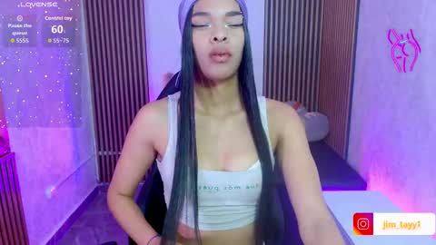 Snapshot of miagates_tay chatting on November 5, 2025, 3:06 am Mia online show from November 5, 2025, 3:06 am