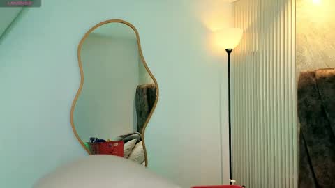 miagomezx online show from February 23, 2026, 7:22 pm