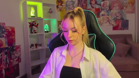 Mia online show from September 30, 2025, 5:18 pm