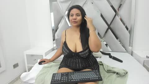 Miah Collins online show from January 15, 2025, 5:58 pm