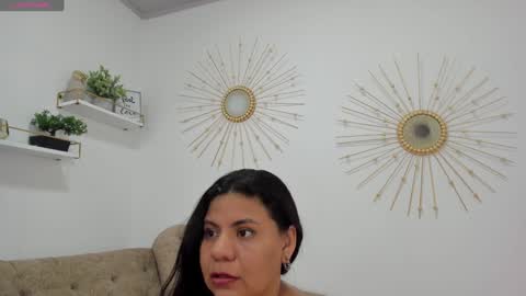 Miah Collins online show from January 16, 2025, 6:27 pm