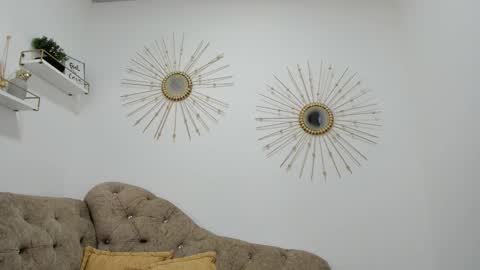 Miah Collins online show from February 6, 2026, 6:44 pm