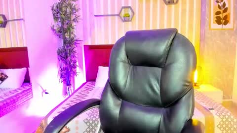 Mia Connor online show from January 17, 2026, 8:01 pm